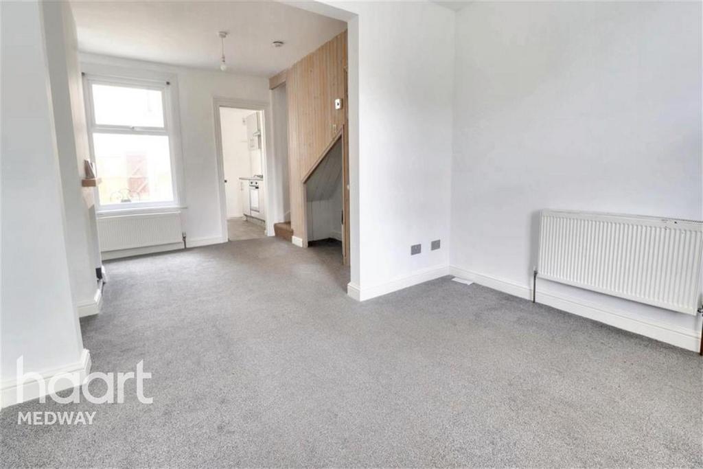 Sidney Road, Rochester, ME1 3 bed terraced house to rent £1,300 pcm