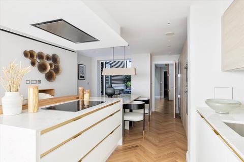 4 bedroom terraced house for sale, Rowley Mews, Addison Bridge Place, London, W14