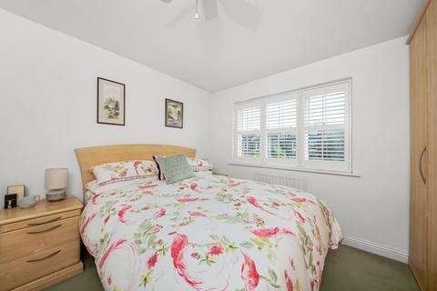 11 Malory Close, Beckenham, BR3 4JD