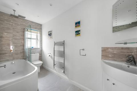 11 Malory Close, Beckenham, BR3 4JD