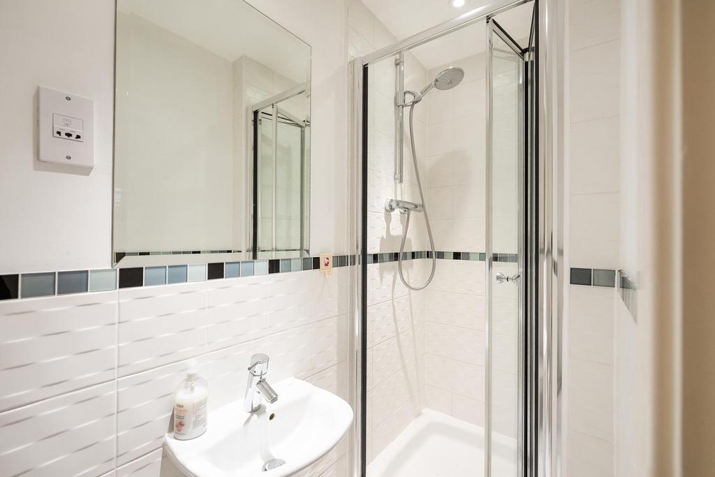 Downstairs ensuite