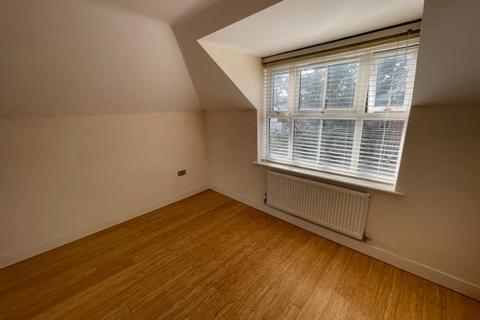 2 bedroom flat to rent, Eastfield Road,  Leicester, LE3