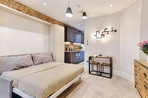 undefined, 21 Linden Gardens, London W2