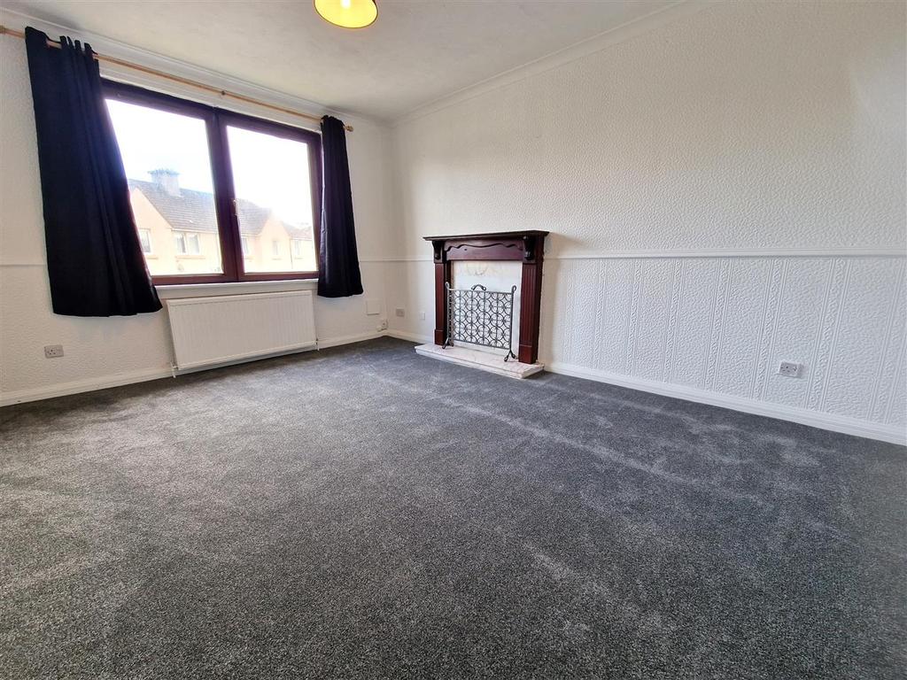 Crindledyke Crescent, Newmains, Wishaw 2 bed apartment £495 pcm (£114 pw)