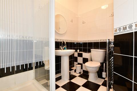 10 Queens Gardens, Broadstairs, CT10 1QE