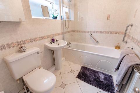 6 Bosworth Close, Hatfield, Doncaster, DN7 6AP