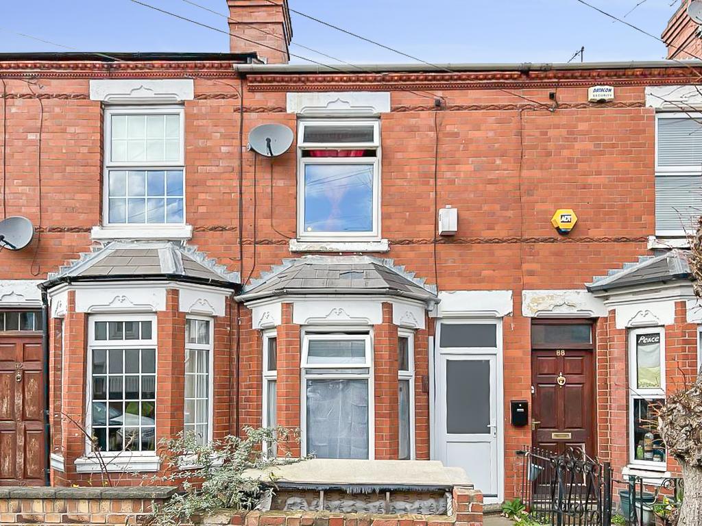 90 Mayfield Road, Earlsdon, Coventry... 2 bed terraced house £180,000