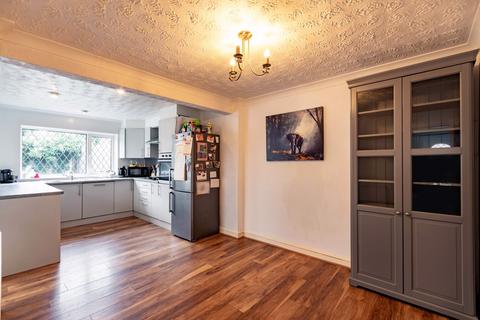 5 Blenheim Close, Hatfield, Doncaster, DN7 6AR
