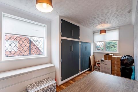 5 Blenheim Close, Hatfield, Doncaster, DN7 6AR
