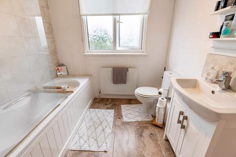 5 Blenheim Close, Hatfield, Doncaster, DN7 6AR