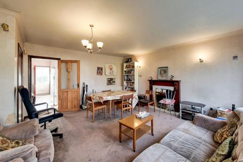 3 bedroom semi-detached house for sale - Brunswick Park Gardens, London, N11