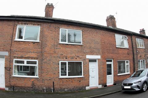 3 bedroom terraced house to rent, Oak Street,  Northwich, CW9