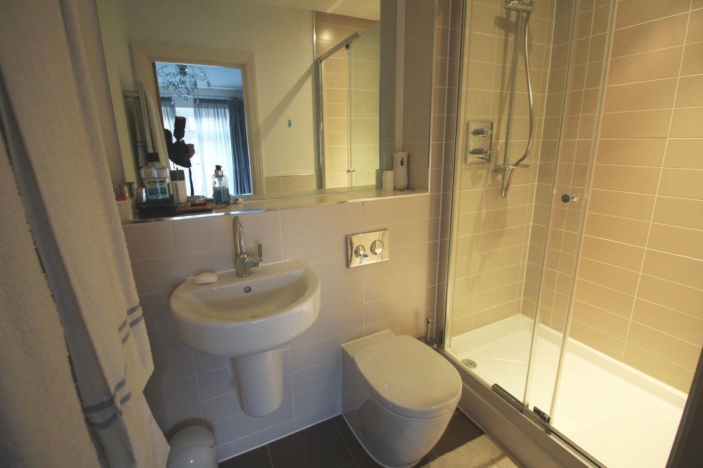 14 Wetton Court En-St