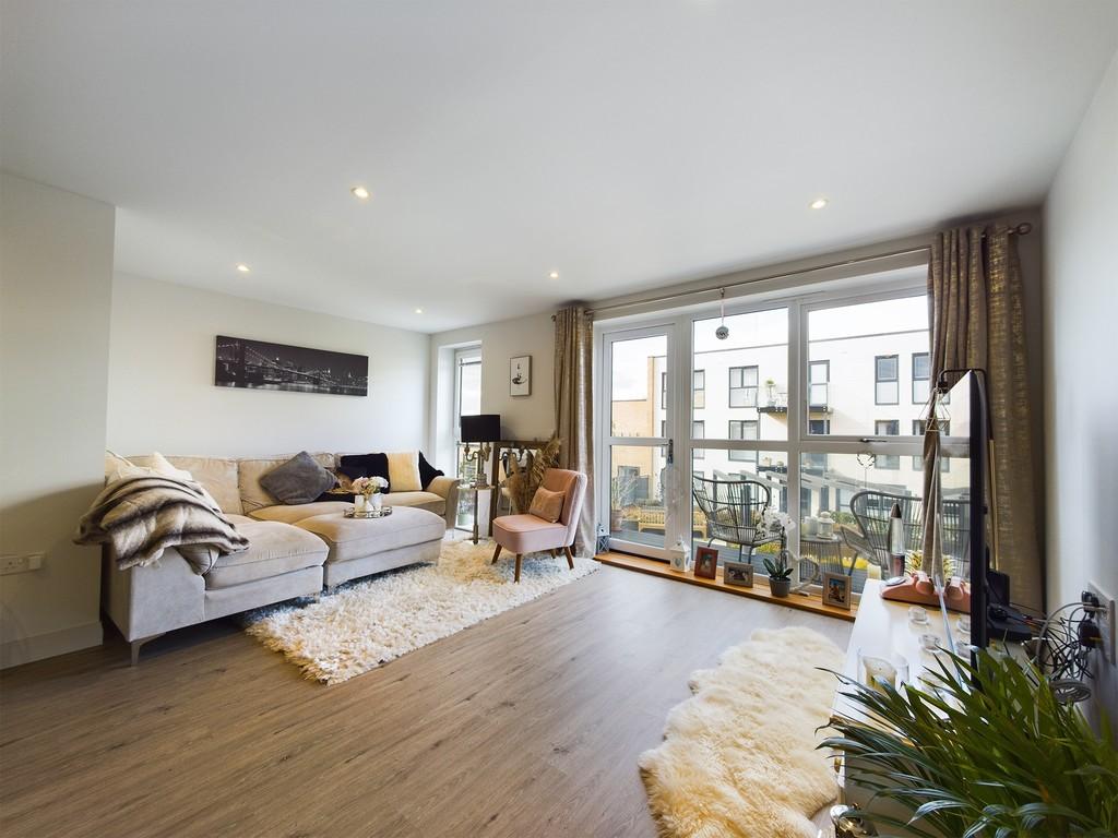 Worthing Road, Horsham 1 bed apartment for sale £300,000