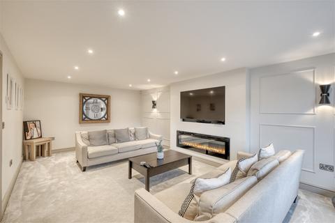 63 Crabmill Close, Knowle, Solihull, B93 0NP