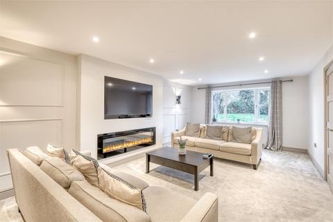 63 Crabmill Close, Knowle, Solihull, B93 0NP