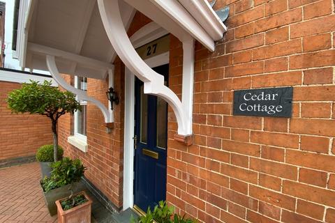 27 Church Road, Shirley, Solihull, B90 2AX