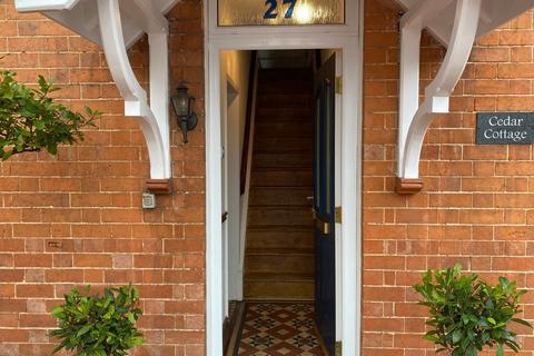 27 Church Road, Shirley, Solihull, B90 2AX
