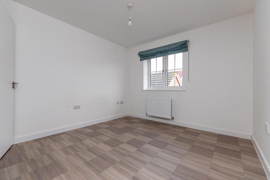 Principal bedroom with en-suite