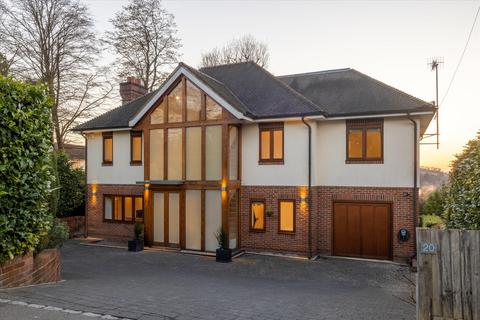 6 bedroom detached house for sale - Poyle Road, Guildford, Surrey, GU1.