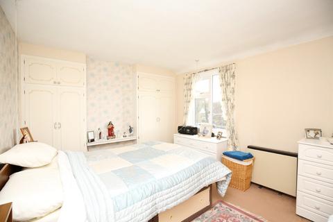 3 bedroom semi-detached house for sale - Watling Street, Grendon