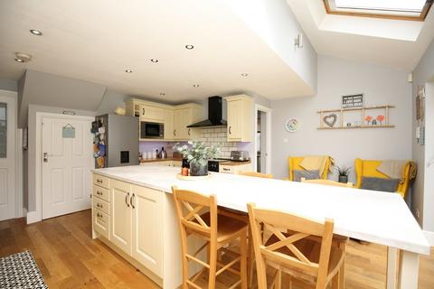 4 The Spinney, Mancetter, Atherstone, CV9 1RS