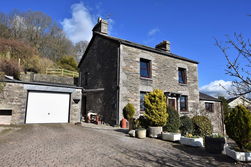 Smithy Hill, Lindale, GrangeoverSands, Cumbria 5 bed detached house for sale £545,000