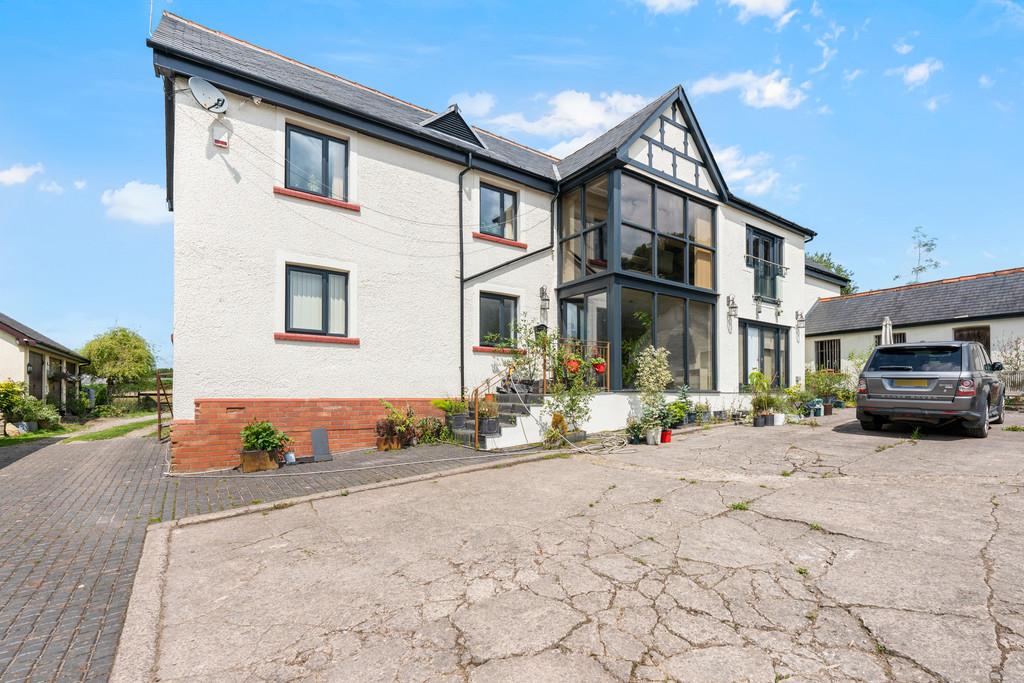 Peterston Road, Groesfaen 5 bed semidetached house for sale £825,000