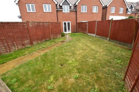 2 bedroom terraced house for sale - Manston Way Walk, Margate
