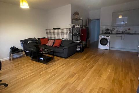 1 bedroom apartment to rent, Catford Hill