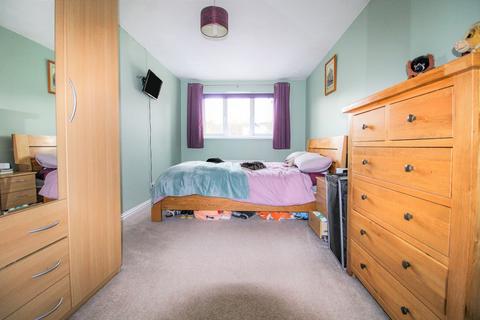 11 Rodway, Wanborough, Swindon, SN4 0TN