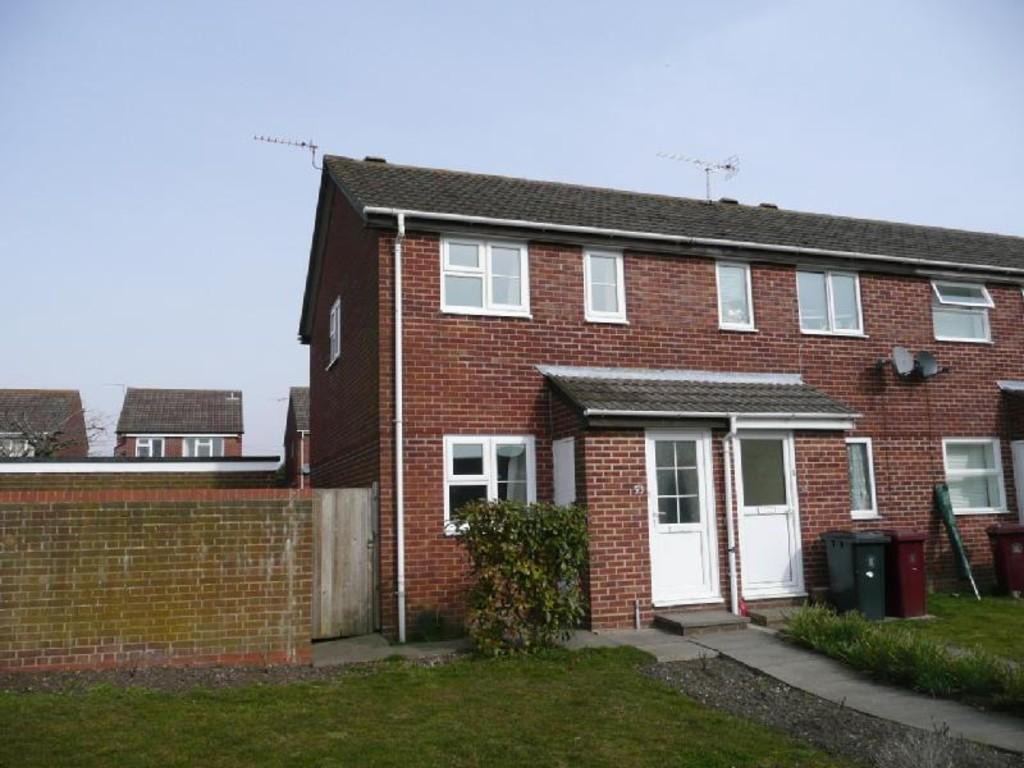 Caernarvon Road, Chichester 2 bed end of terrace house £1,200 pcm (£
