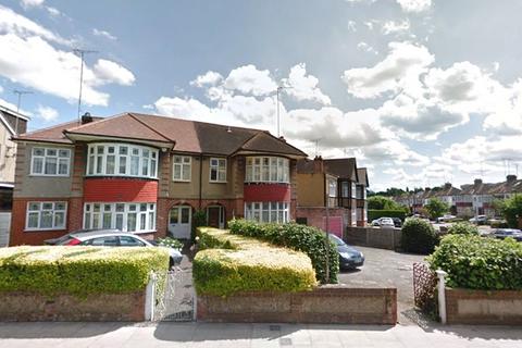 House share to rent - Chase Road, Southgate