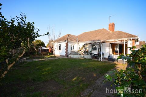 3 Brook Close, Bournemouth, BH10 5JP