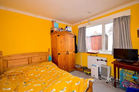 3 Brook Close, Bournemouth, BH10 5JP