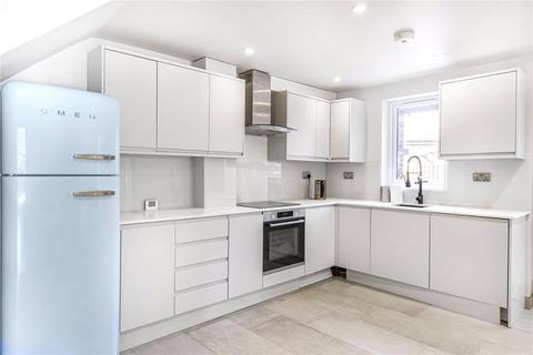 4 bedroom house to rent - Friars Mead, London