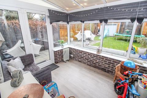 24 Blossom Close, Botley, Southampton, SO30 2FR