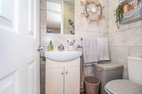 24 Blossom Close, Botley, Southampton, SO30 2FR