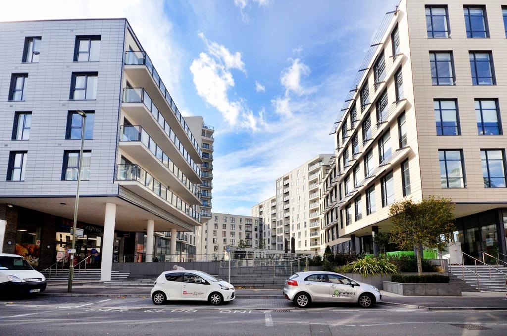 Cardinal Place, Woking, GU22 Studio £1,150 pcm (£265 pw)