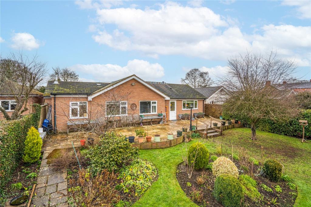 2 Huntington Lane, Ashford Carbonel, Ludlow, Shropshire 4 bed bungalow