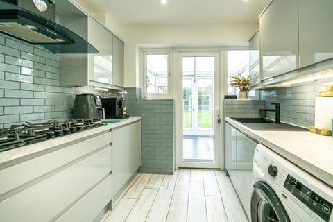 41 Adstone Road, Caddington, Luton, LU1 4JF