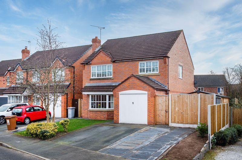 27 Clonners Field, Stapeley, Nantwich 4 bed detached house £425,000