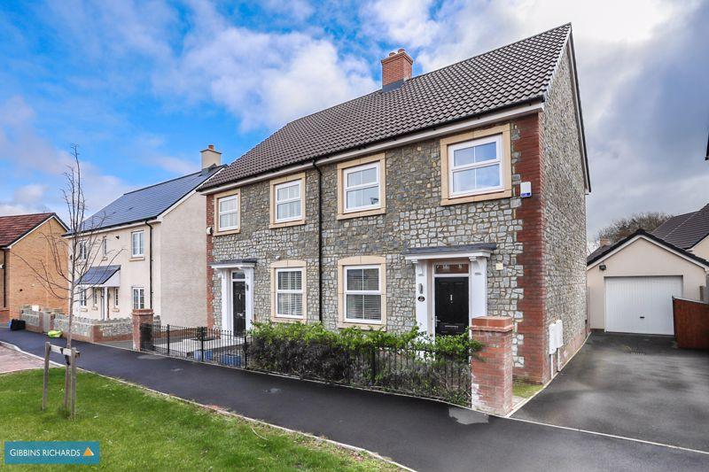 KILLAMS PARK 3 bed semidetached house for sale £339,950