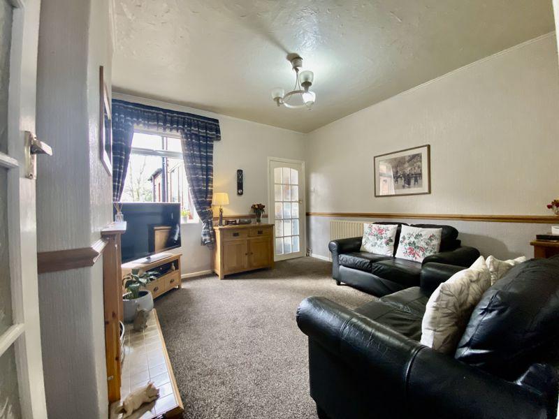 Park Lane, Wednesbury 3 bed semidetached house £200,000
