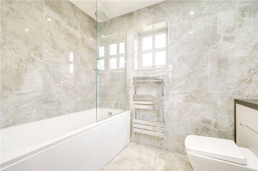 Contempory Bath