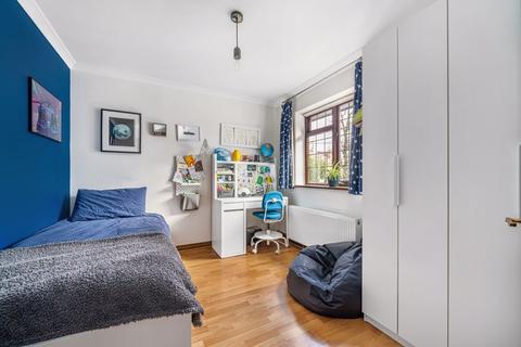 6 Warren Avenue, Orpington, BR6 6HX