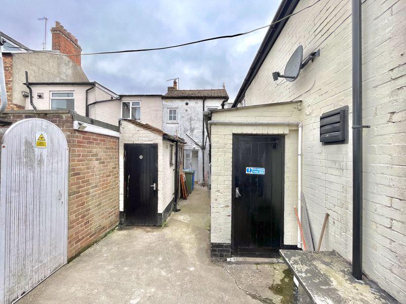 Rear Yard &amp; Toilet