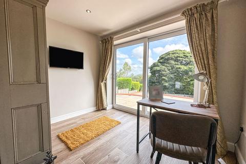 210 Armshead Road, Werrington, Stoke-on-trent, ST9 0EL