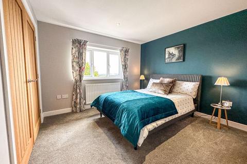 210 Armshead Road, Werrington, Stoke-on-trent, ST9 0EL