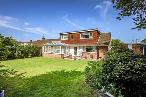 3 bedroom bungalow for sale, Willow Road, Liss, Hampshire, GU33